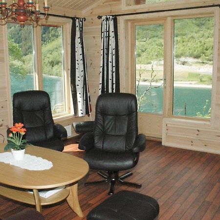 Two-Bedroom Holiday home in Olden 3 Buitenkant foto