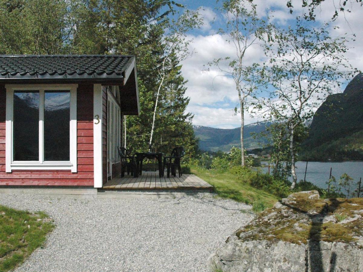 Two-Bedroom Holiday home in Olden 3 Kamer foto