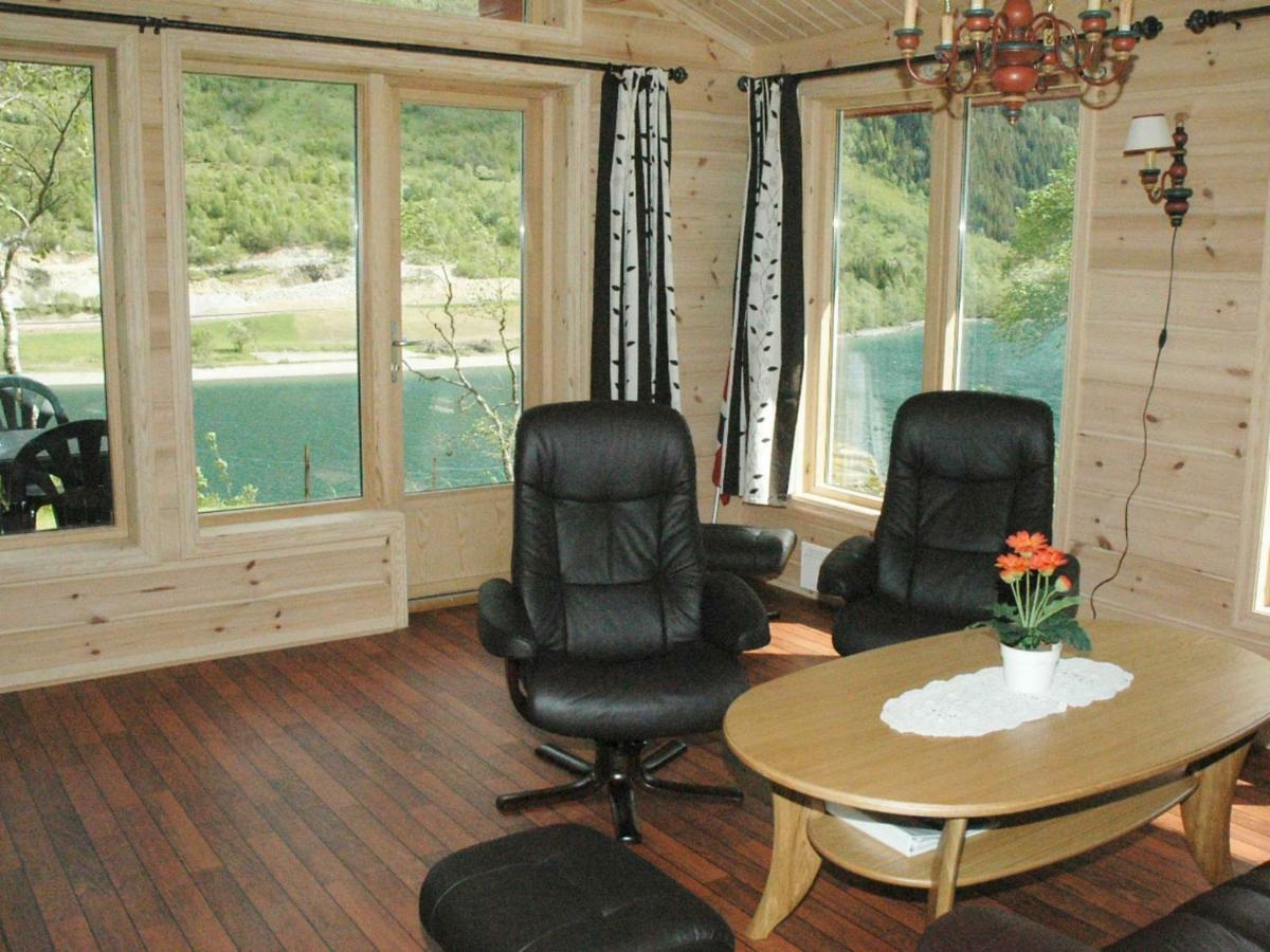 Two-Bedroom Holiday home in Olden 3 Buitenkant foto